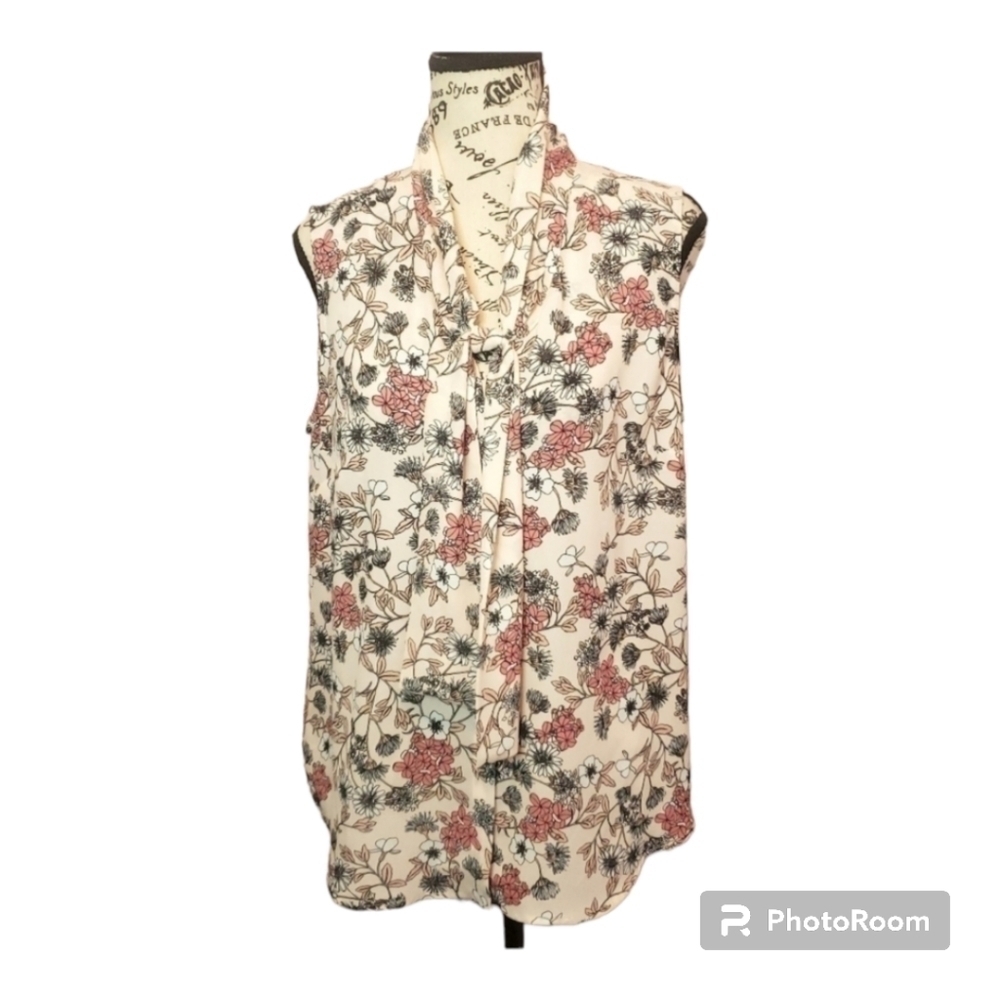 LIZ Claiborne Career top NWT